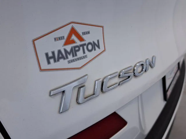 Used 2019 White Hyundai Value image 30