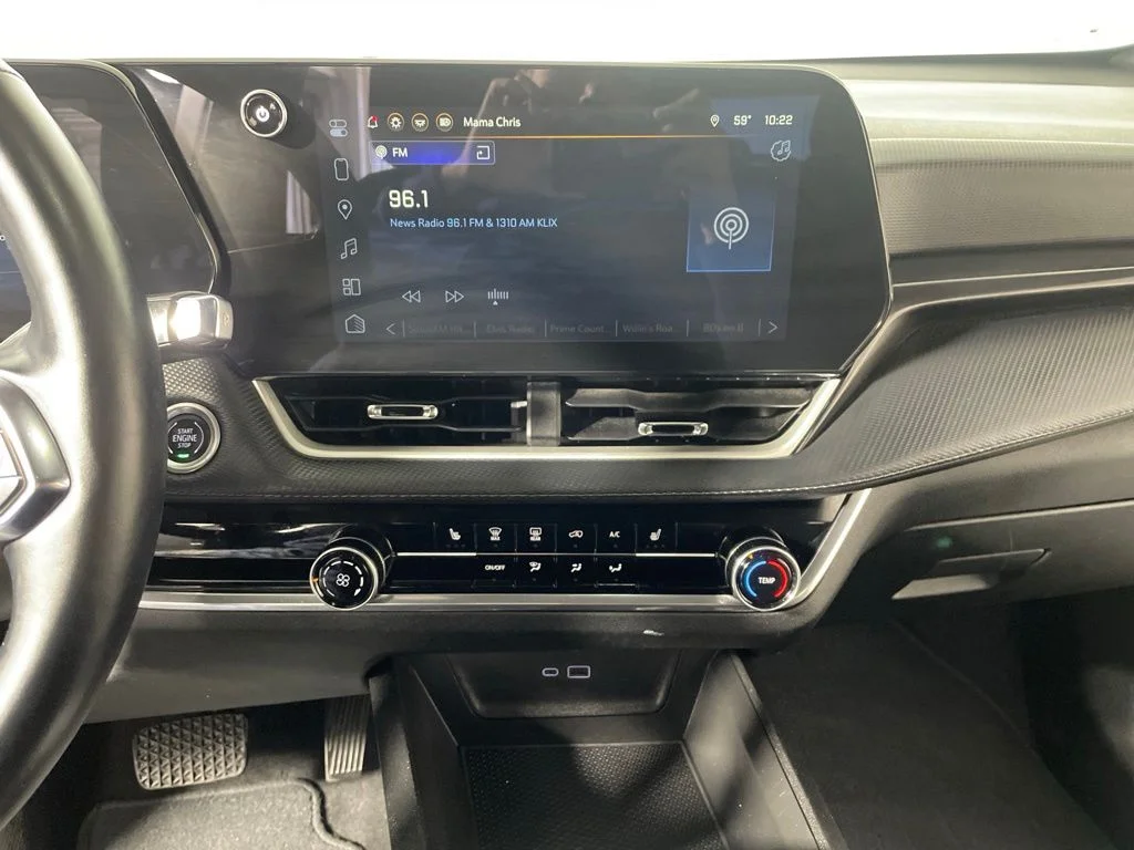 Used 2025 Sterling Gray Metallic Chevrolet LT image 15