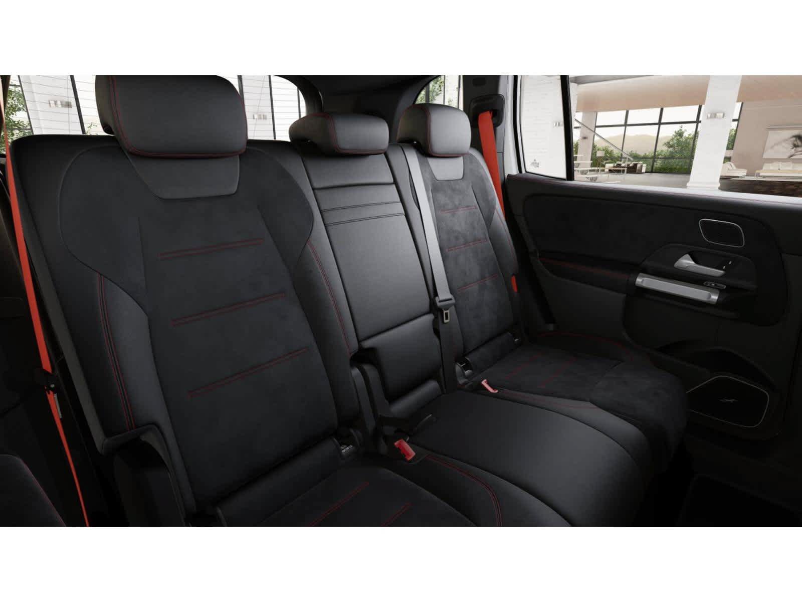 2026 Mercedes-Benz GLB AMG GLB 35 - Photo 46