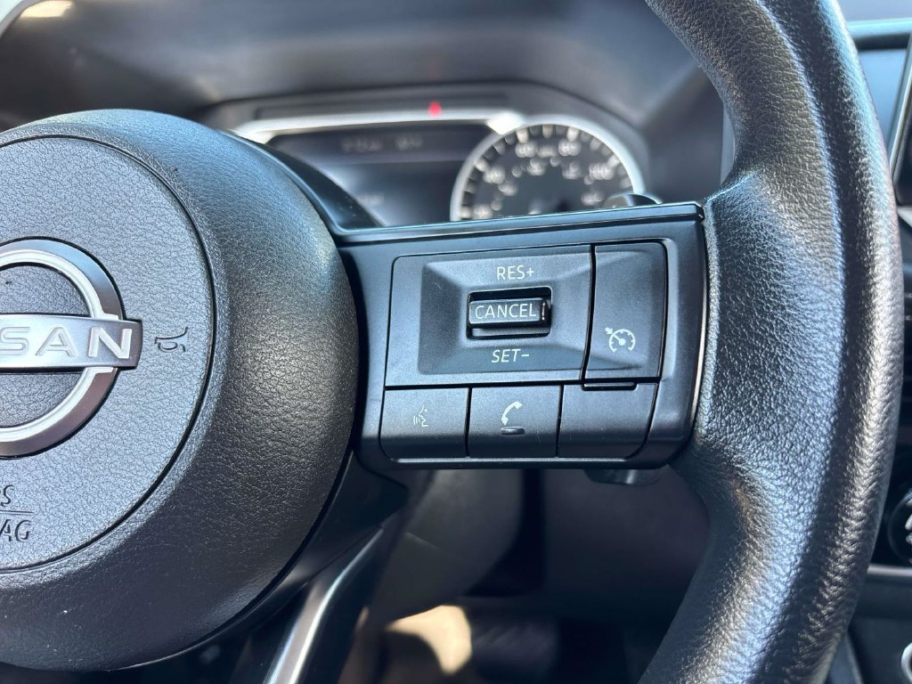 Used 2023 Red Nissan S image 18