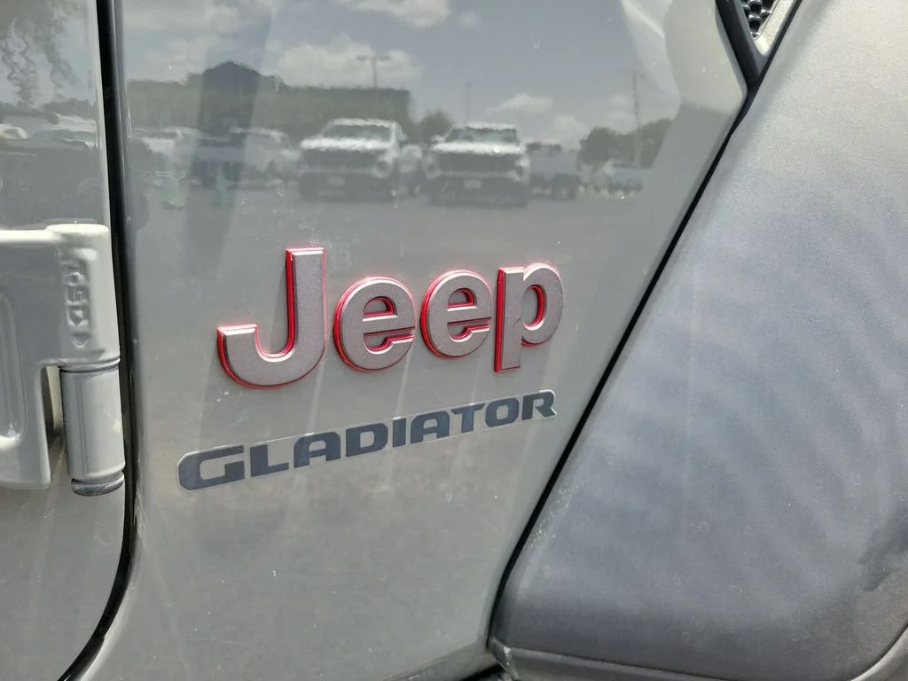 Used 2022 Gray Jeep Rubicon 4x4 image 30