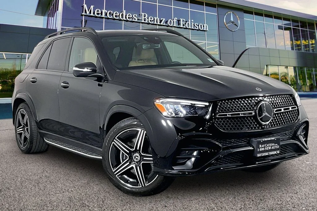 Used 2026 Black Mercedes-Benz GLE 450 image 1