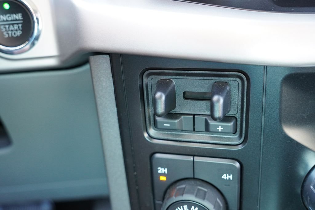 Used 2023 Gray Ford XLT image 31