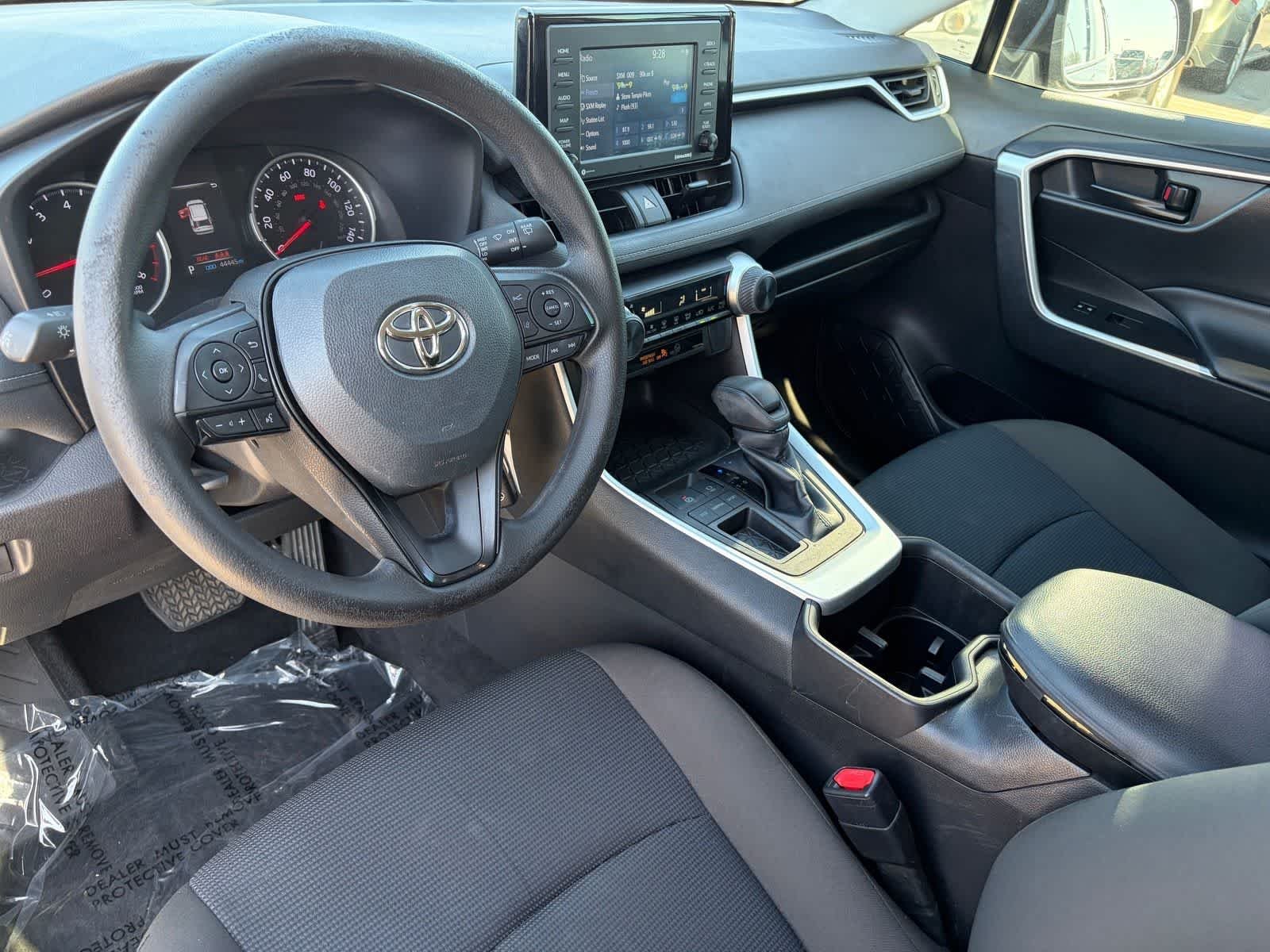 Used 2022 Magnetic Gray Metallic Toyota LE image 15