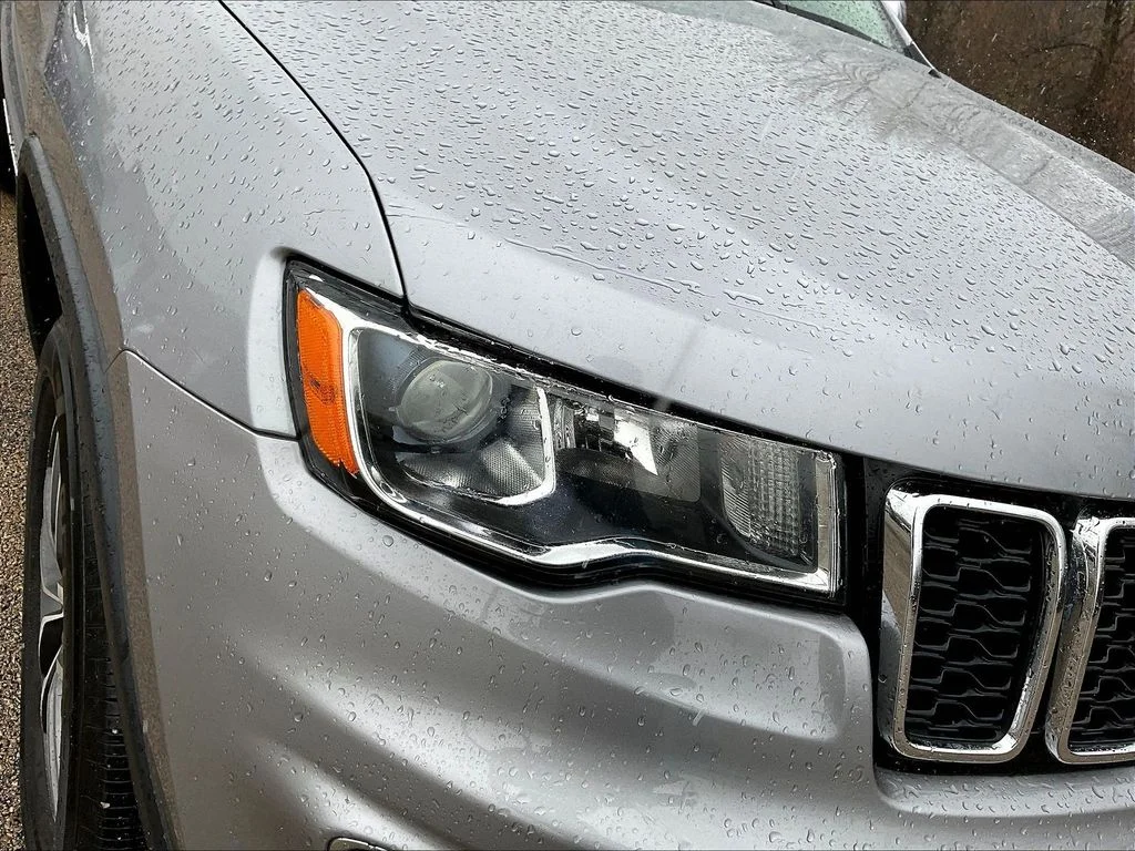 Used 2020 Billet Silver Metallic Jeep Limited image 32