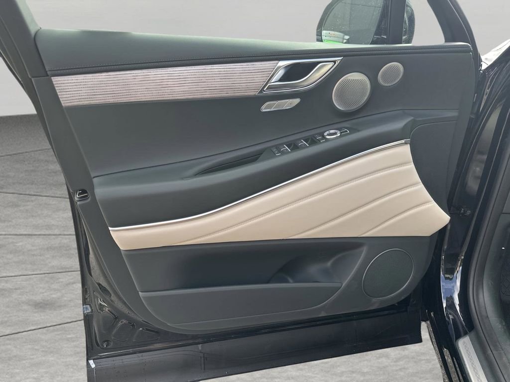 New 2026 Black Genesis 2.5T PRESTIGE image 14