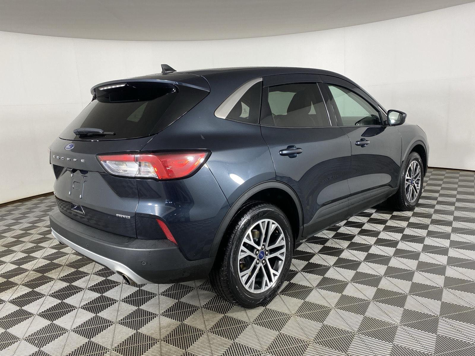 Used 2022 Stone Blue Ford SEL image 10