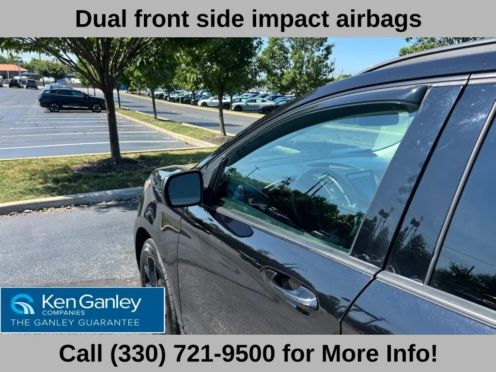 Used 2022 Black Ford SE image 24