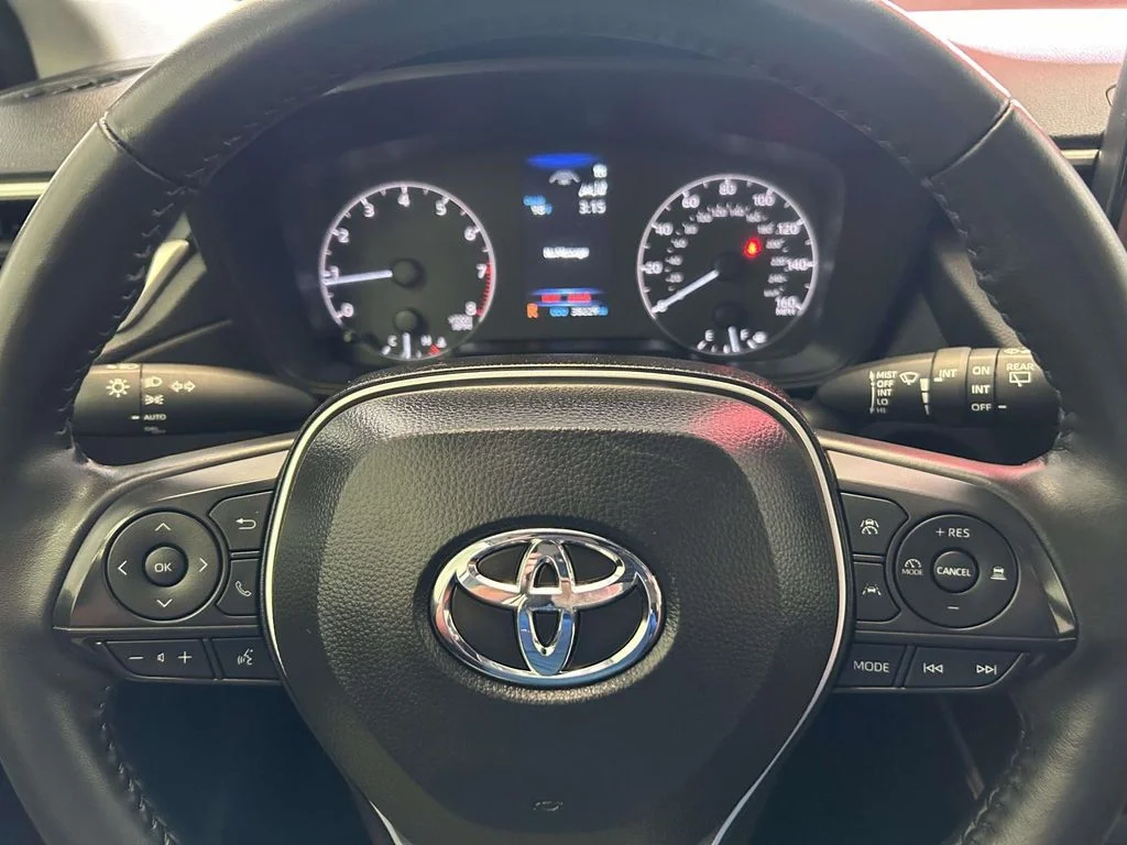 Used 2025 Silver Toyota LE image 27