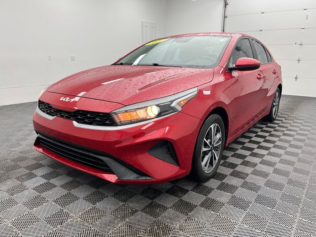 Used 2023 Currant Red Kia LXS image 13