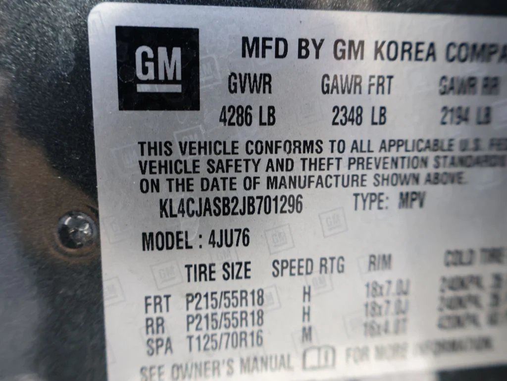 Used 2018 Gray Buick Preferred image 21