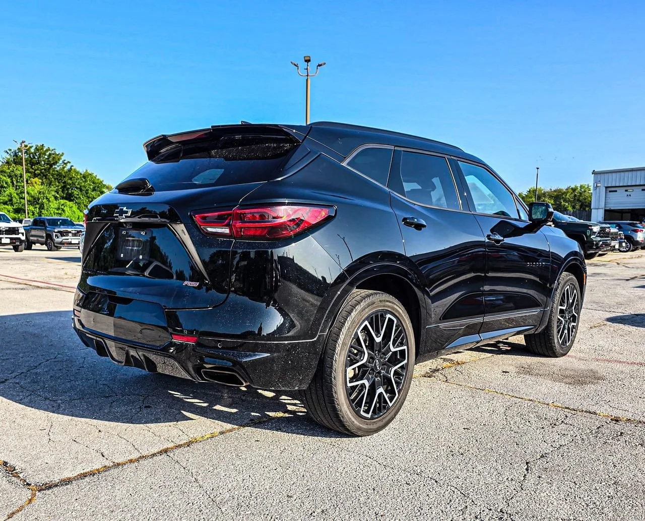 Used 2023 Black Chevrolet RS image 5