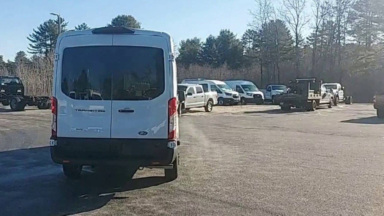 New 2026 Oxford White Ford Cargo Van image 20