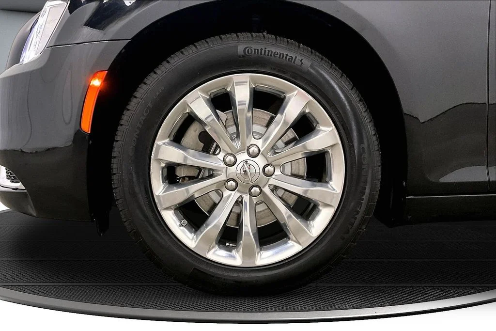 Used 2023 Black Chrysler Touring image 32