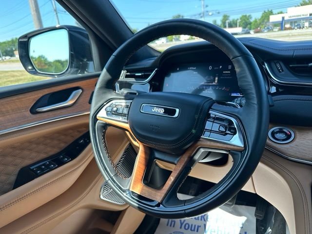 Used 2024 Silver Jeep Summit Reserve image 29