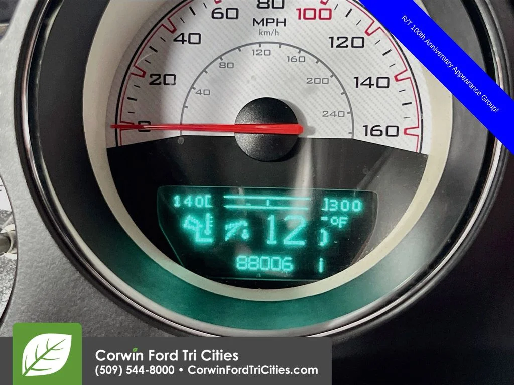 Used 2014 Bright White Clearcoat Dodge R/T image 2