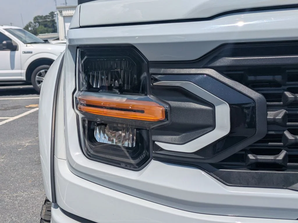 New 2026 Avalanche Ford XLT image 10