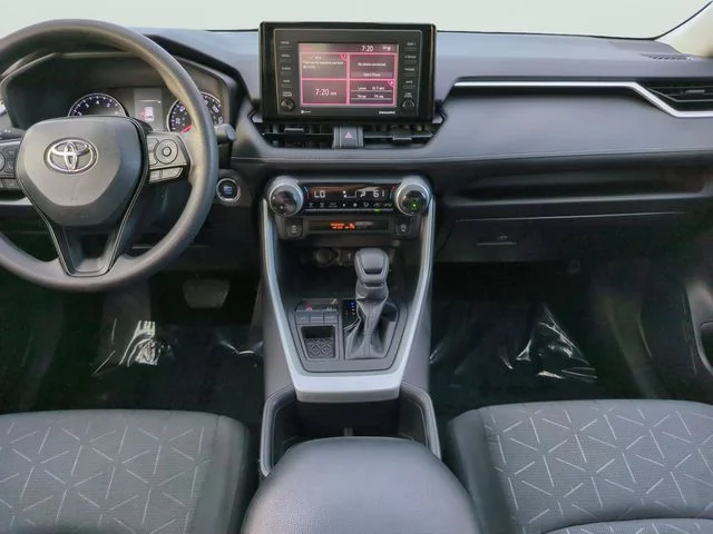 Used 2022 White Toyota XLE image 15