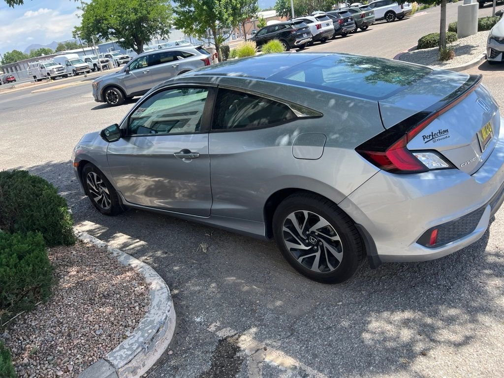 Used 2017  Honda LX-P image 13