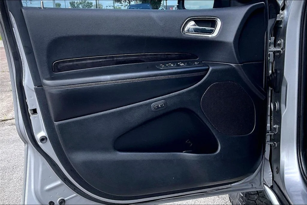 Used 2015 Silver Dodge Limited image 17