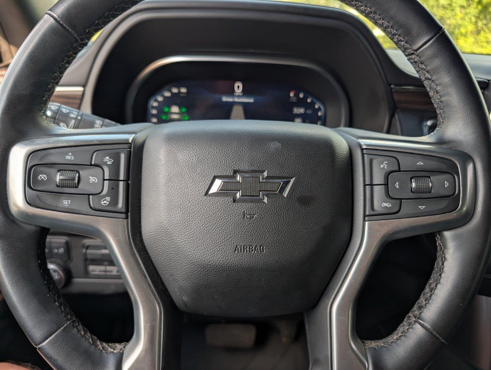 Used 2023 Summit White Chevrolet Z71 image 24