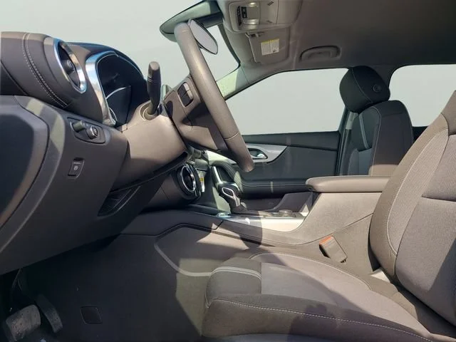 New 2026 Sterling Gray Metallic Chevrolet 2LT image 21