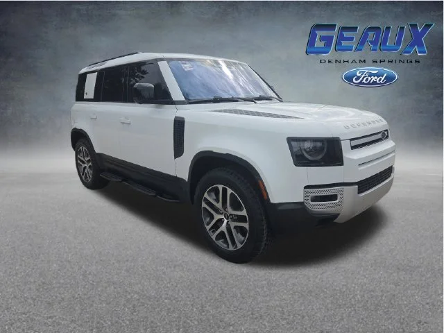 Used 2022 White Land Rover SE image 1
