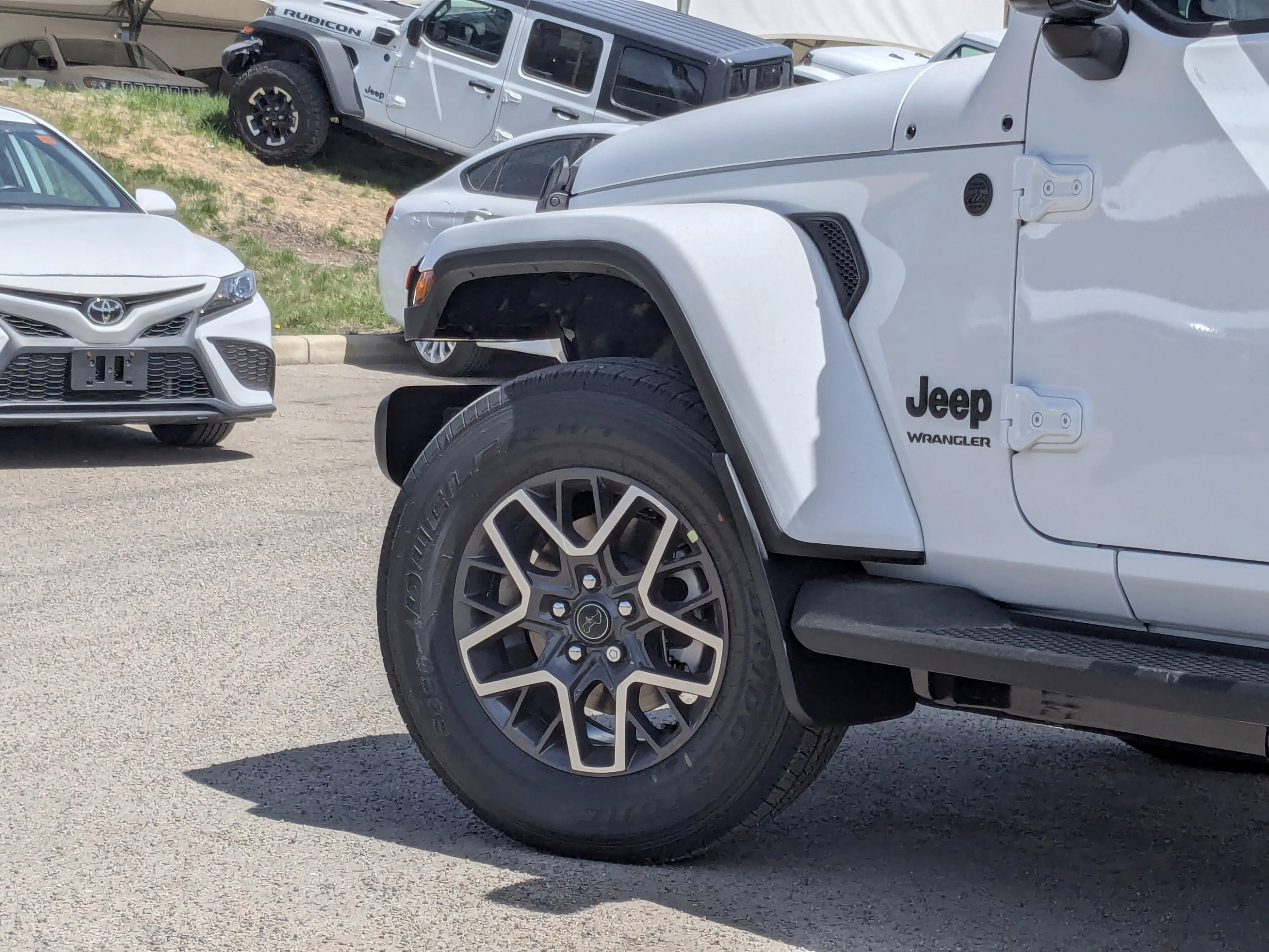 New 2026 White Jeep Sahara - - Body-Color Top - Side Steps - 2.0L Turbo - Remote Start & tons more! image 9