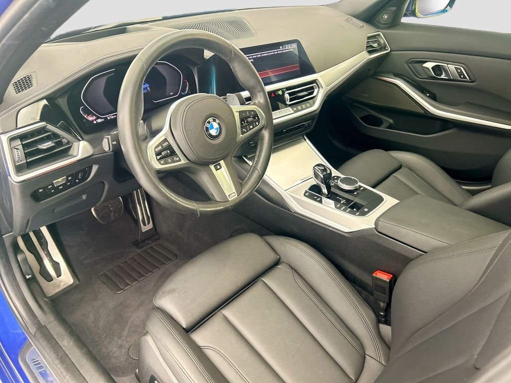 Used 2020 Blue Metallic BMW 330i image 9