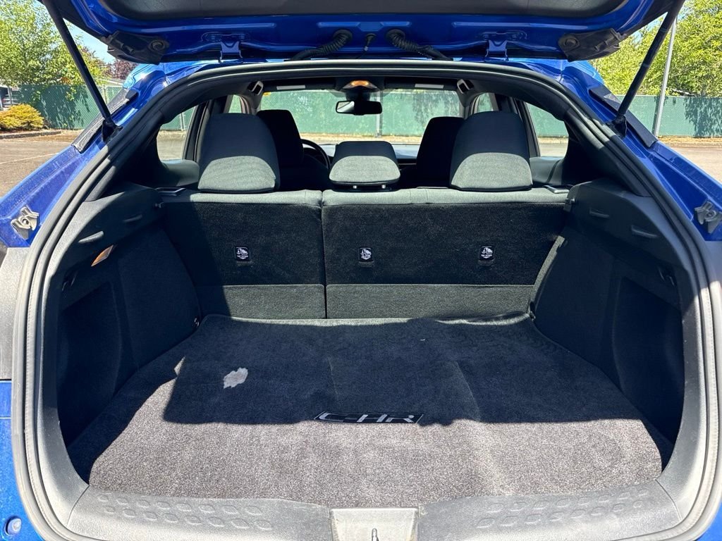 Used 2018 Blue Eclipse Metallic Toyota XLE Premium image 20