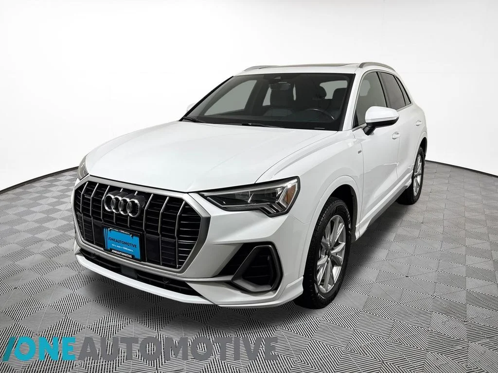 2024 Audi Q3 45 TFSI S Line Premium quattro's photo