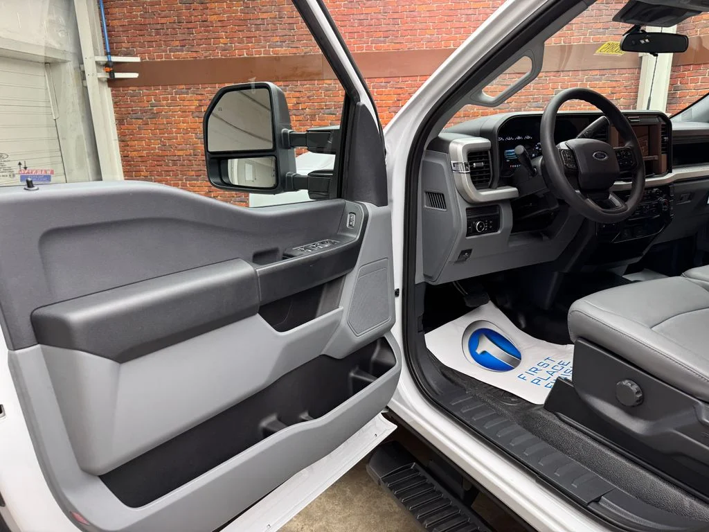New 2026 Oxford White Ford F-250® XL image 9