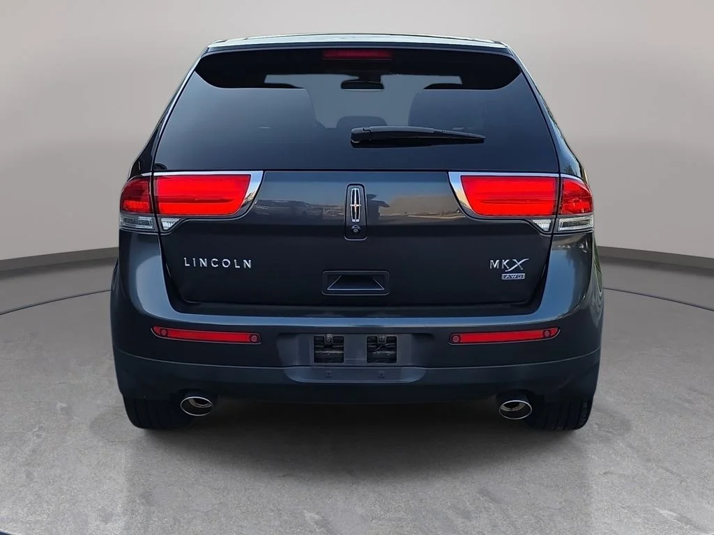 Used 2014 Smoked Quartz Metallic Tinted Clearcoat Lincoln Base image 7
