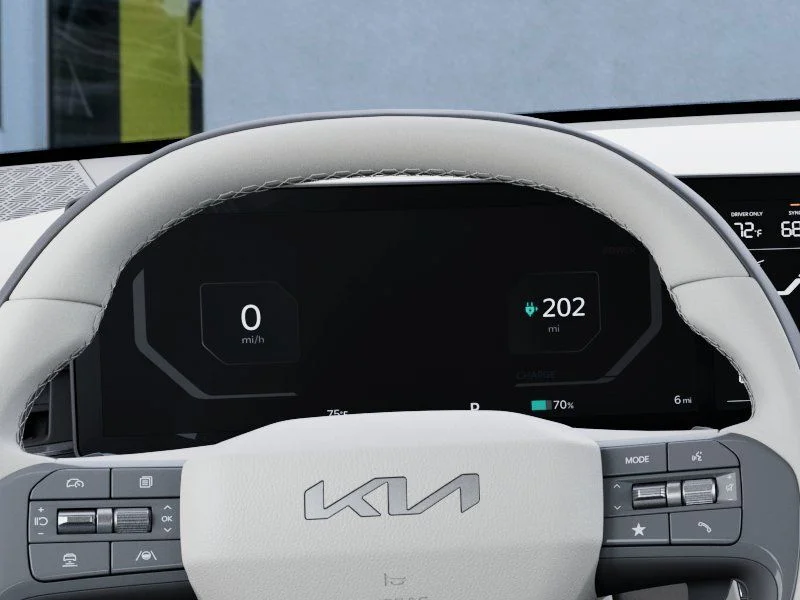 New 2026 Glacial White Pearl Kia Wind AWD image 21