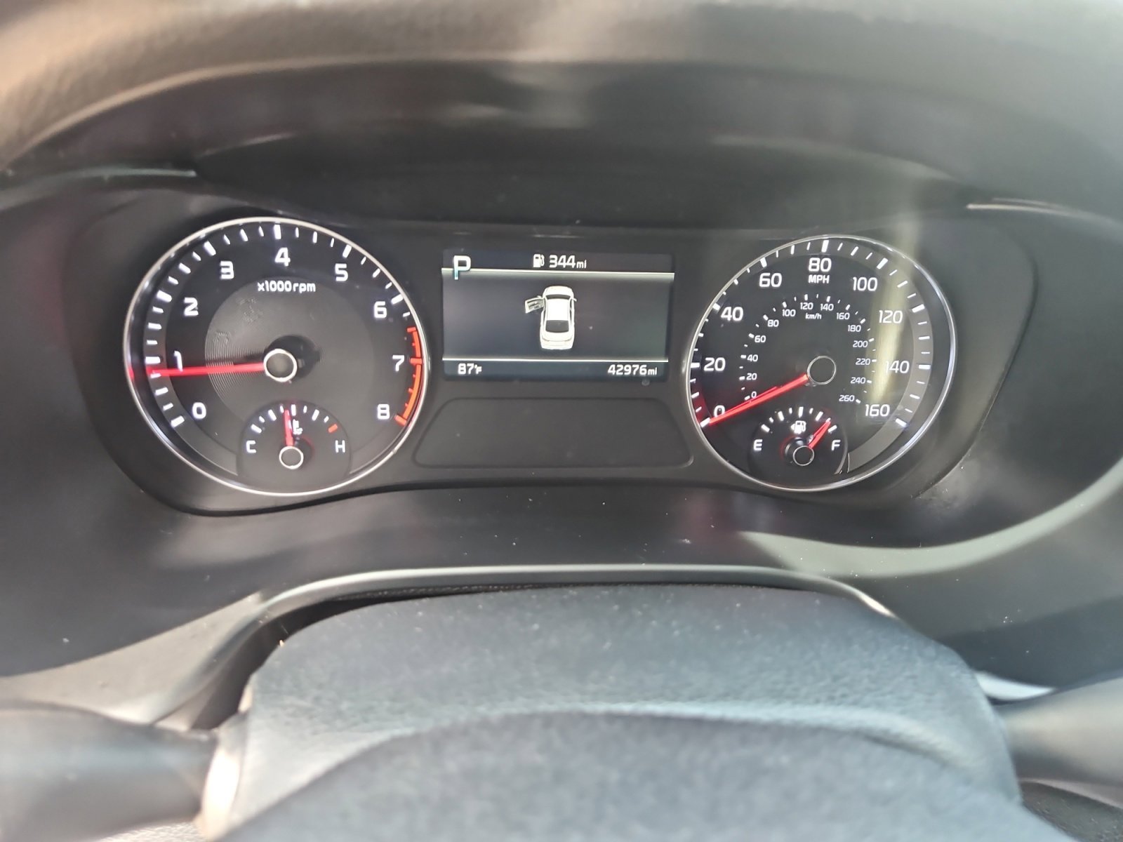 Used 2024 Gravity Gray Kia LXS image 16