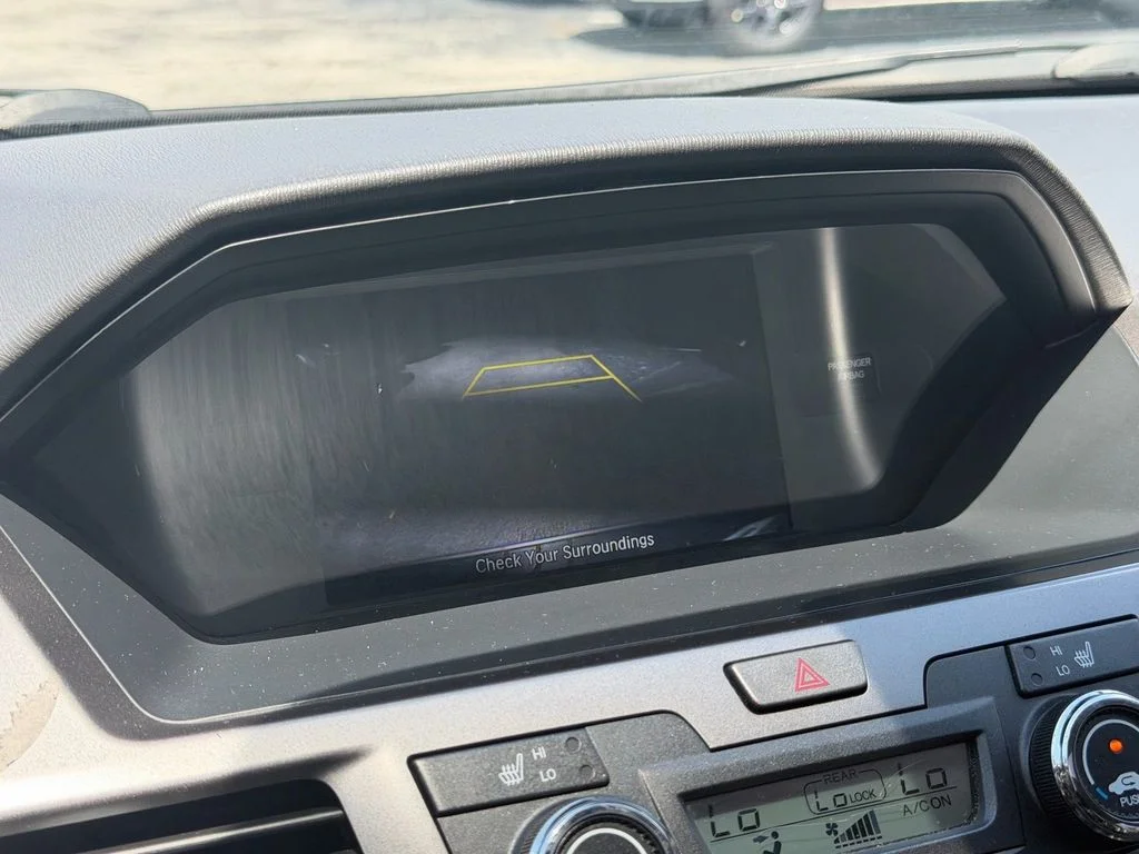 Used 2015 Gray Honda EX-L image 25