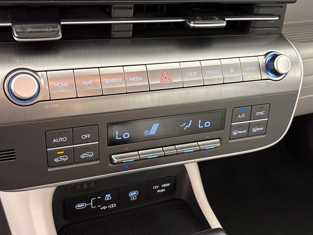 Used 2025 Gray Hyundai SEL image 37