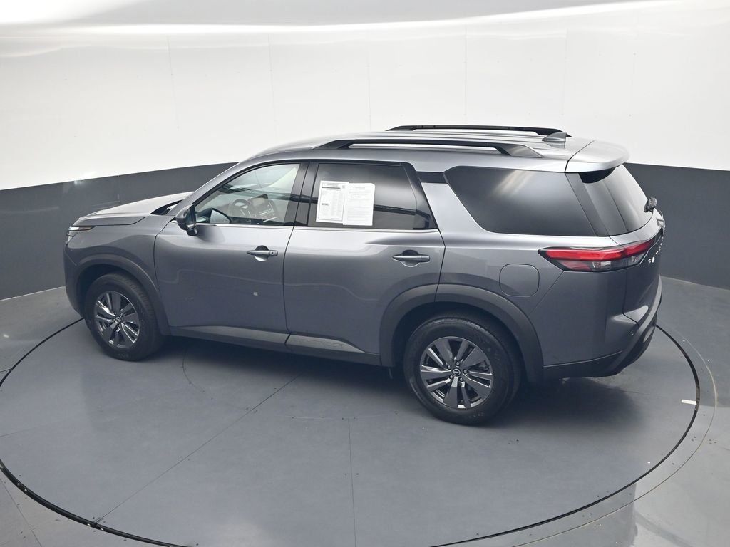 Used 2025 Gray Nissan SV image 36
