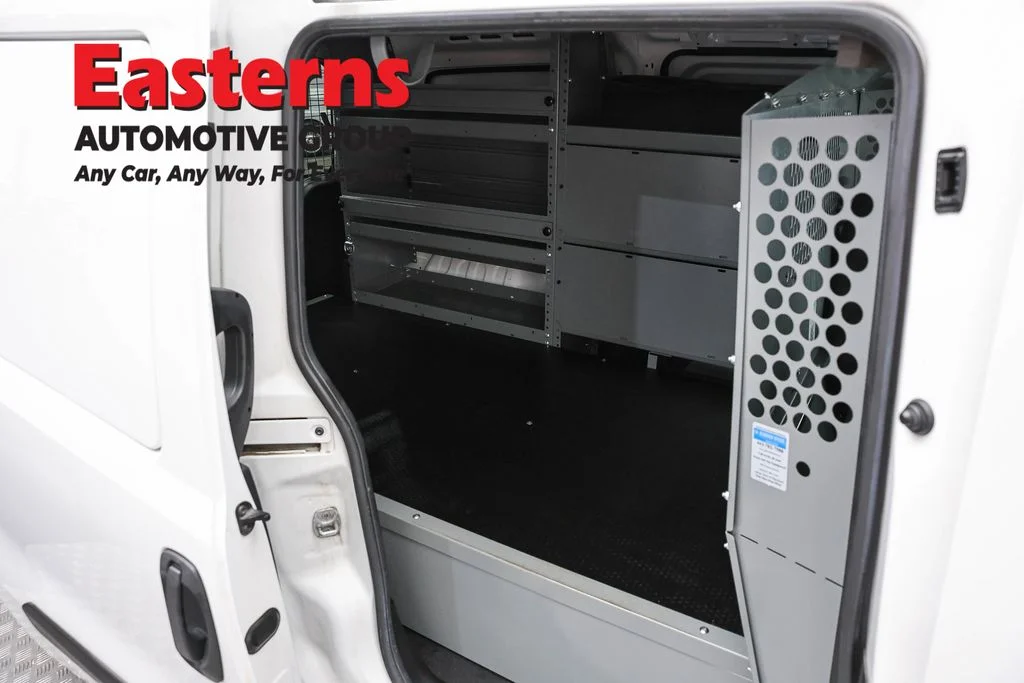 Used 2022 White Ram Base image 22