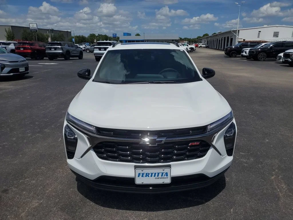 New 2026 Summit White Chevrolet 2RS image 30