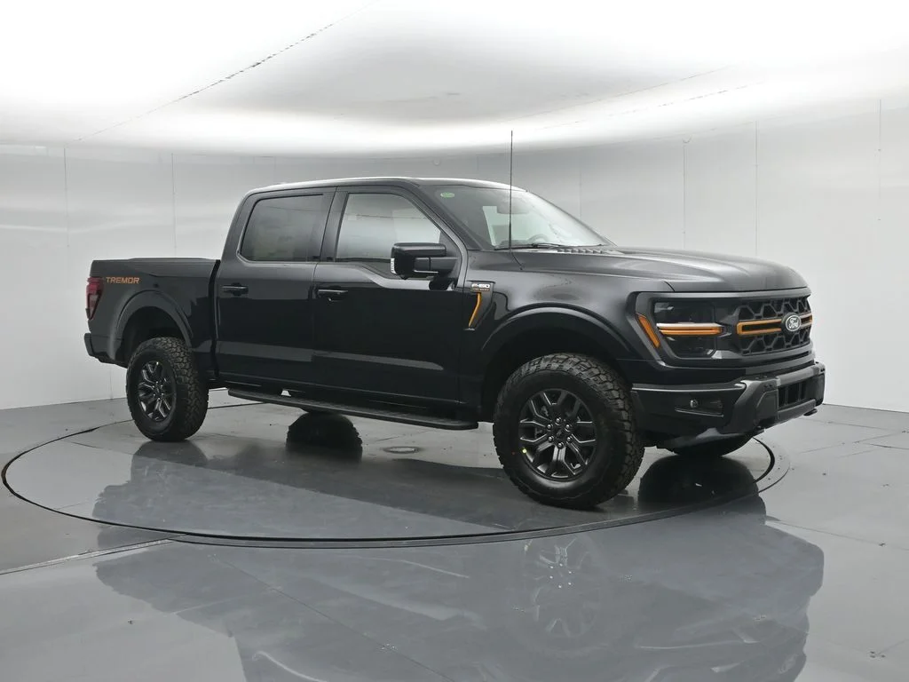 New 2026 Agate Black Metallic Ford Tremor image 31