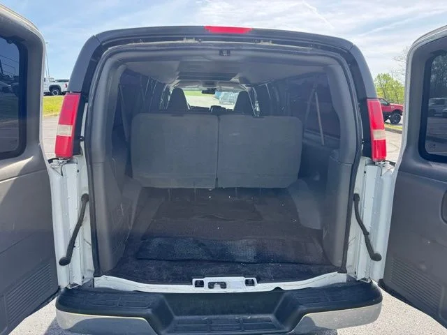 Used 2019 Summit White Chevrolet LT image 5