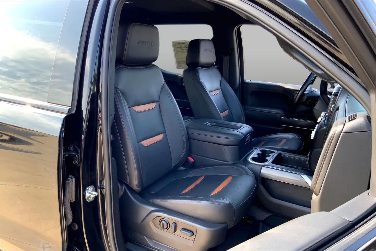 Used 2021 Ebony Twilight Metallic GMC AT4 image 9