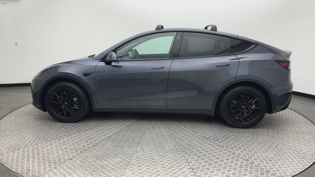 2022 Tesla Model Y Long Range - Photo 5