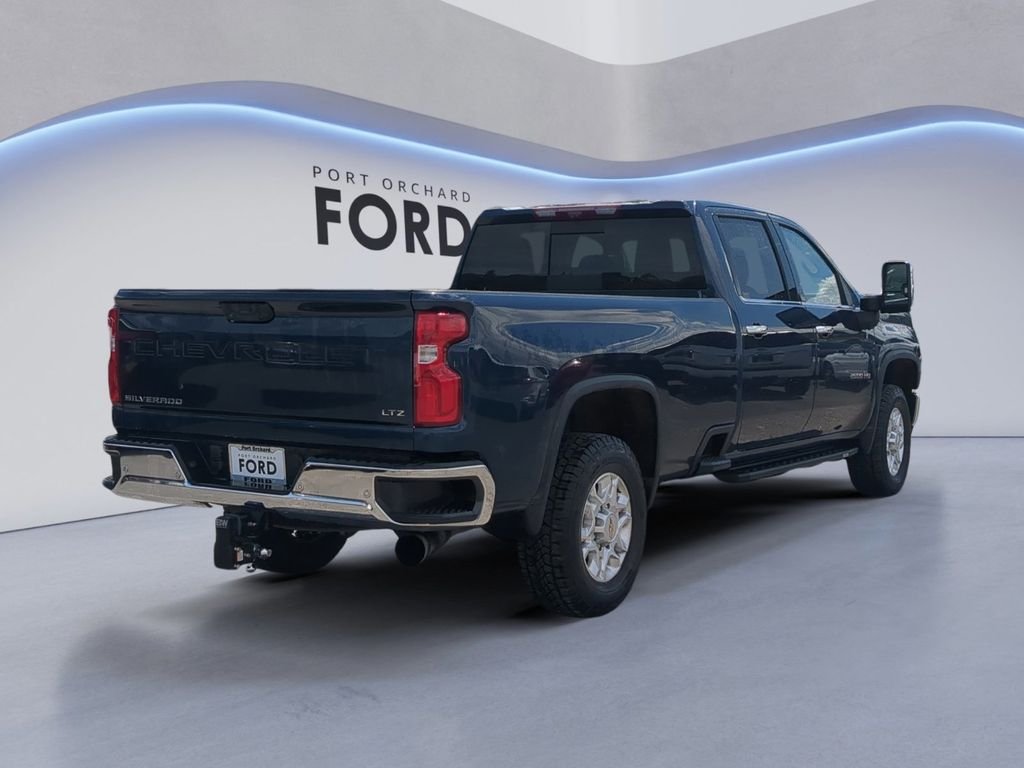 Used 2021 Blue Chevrolet LTZ image 7