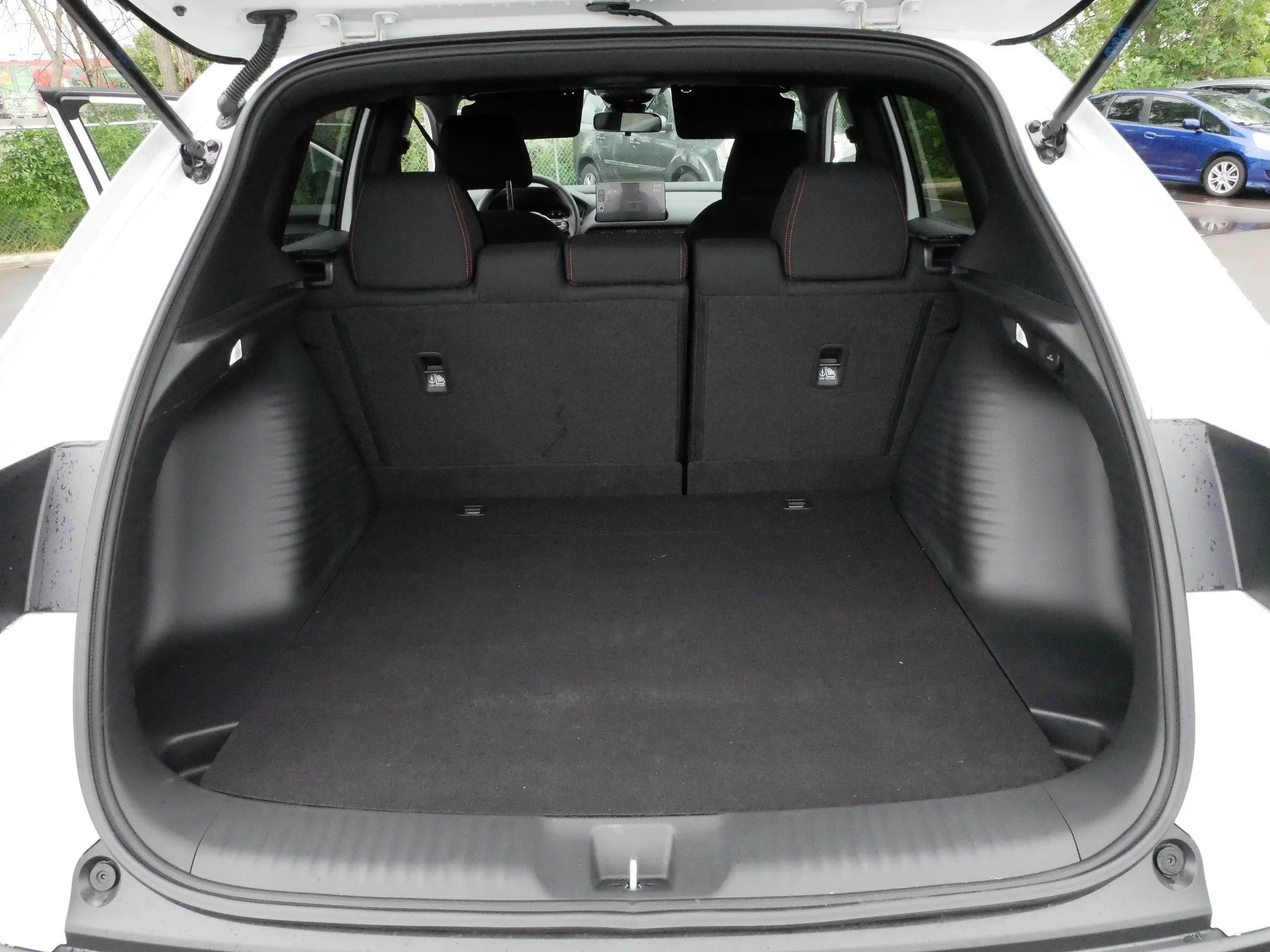 2027 Honda HR-V Sport - Photo 18