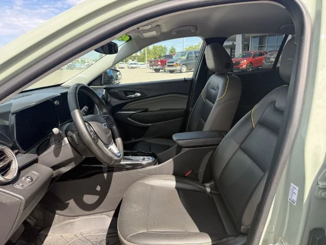 Used 2024 Cacti Green Chevrolet ACTIV image 11