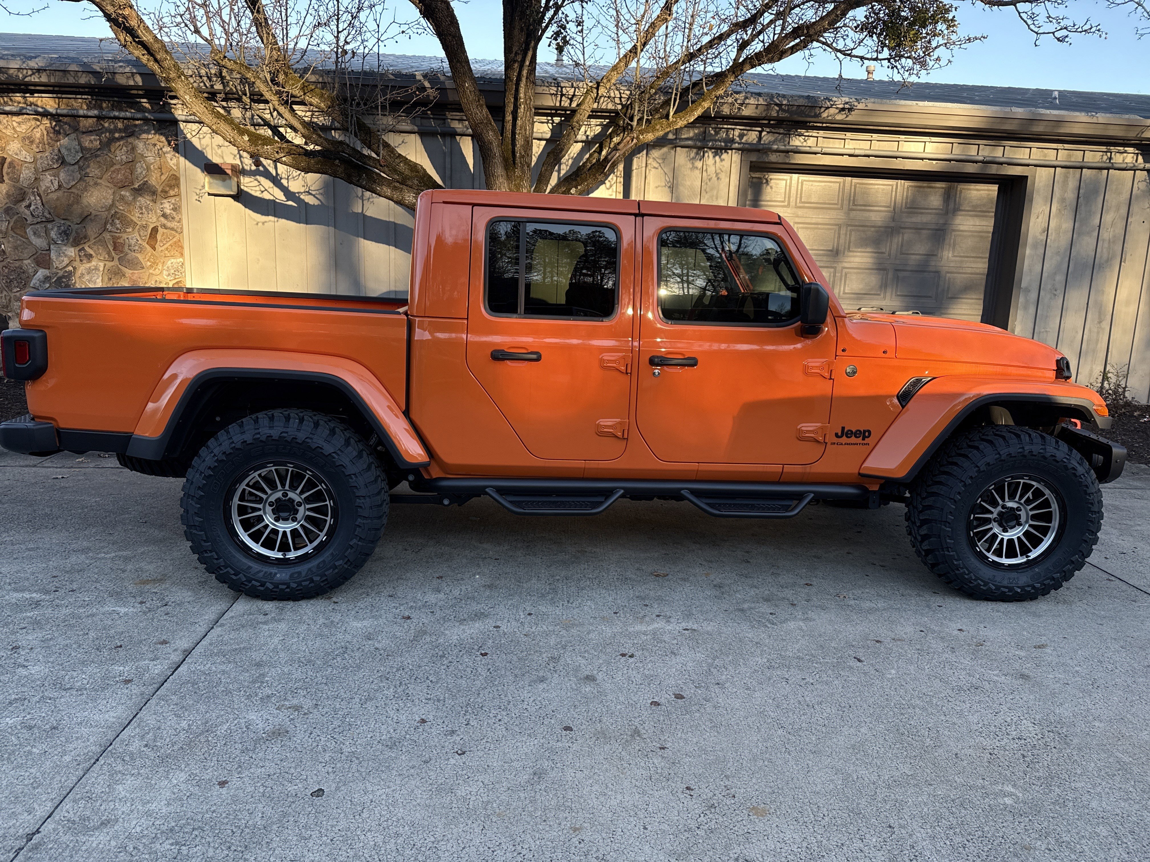 New 2025 Joose Exterior Paint Jeep Sport S image 9