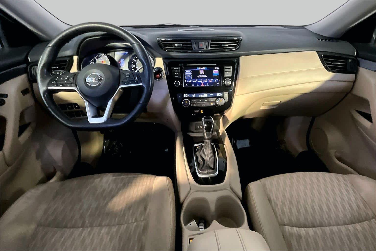Used 2018 Caspian Blue Nissan SV image 16