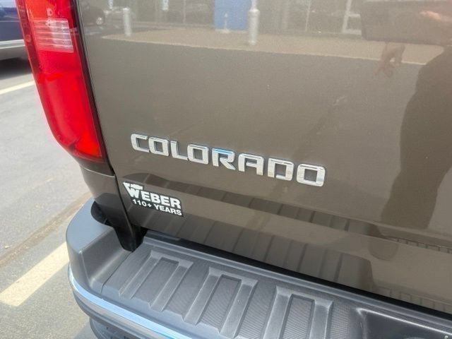 Used 2015 BROWNSTONE METALLIC Chevrolet 2WD LT image 7